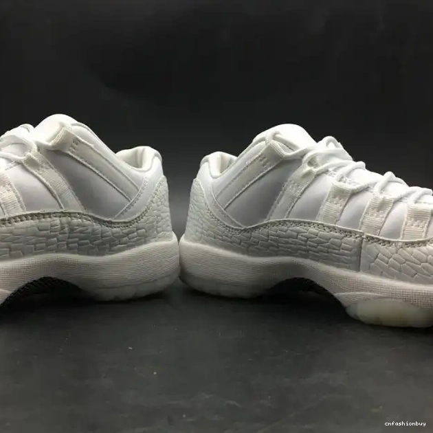 11 897331-100 Heiress Air Frost White Low Jordan 0623
